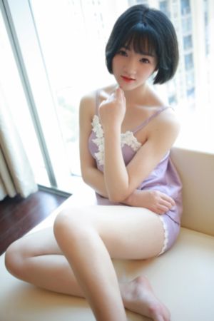 年轻的邻居少妇